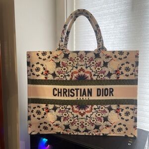 Cream and Pink Paisley-Patterned Tote Bag